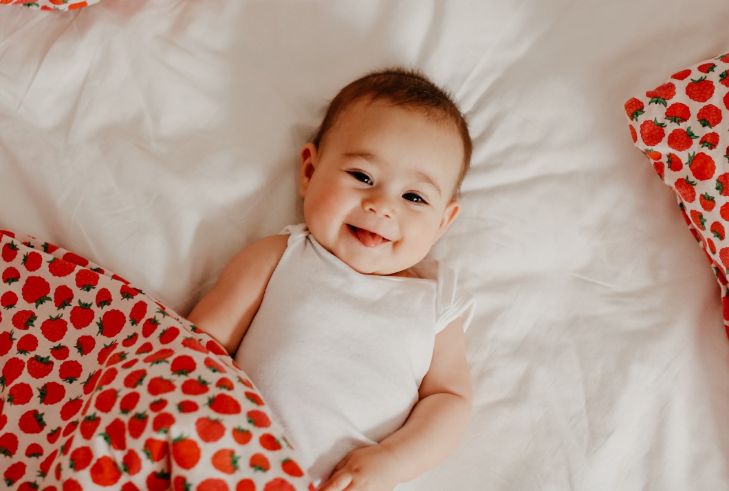 笑っている赤ちゃん