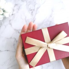 早すぎても遅すぎてもNG！？知っておきたい出産祝いを渡すタイミングとマナー