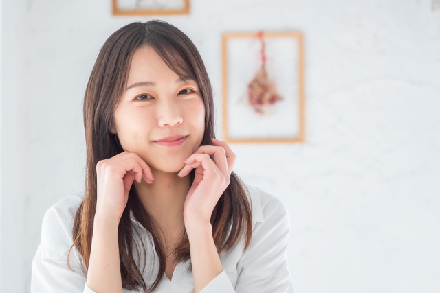 微笑む女性