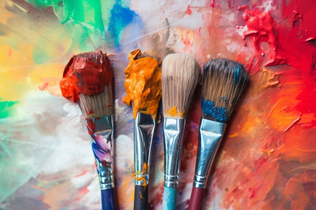 筆と絵具