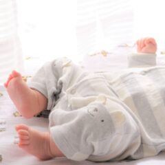 赤ちゃんのお昼寝ってどれだけ必要？お昼寝を長くするポイントとは